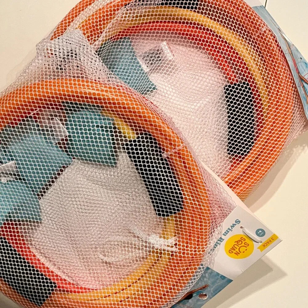 Swing Rings- Swim Through Them!  (2 Packs / 3 Rings Per Pack)  (new)‎ (kids)